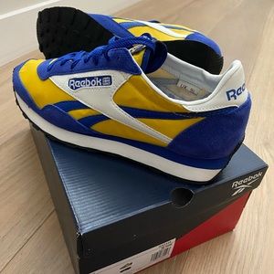Mens 10.5 Reebok